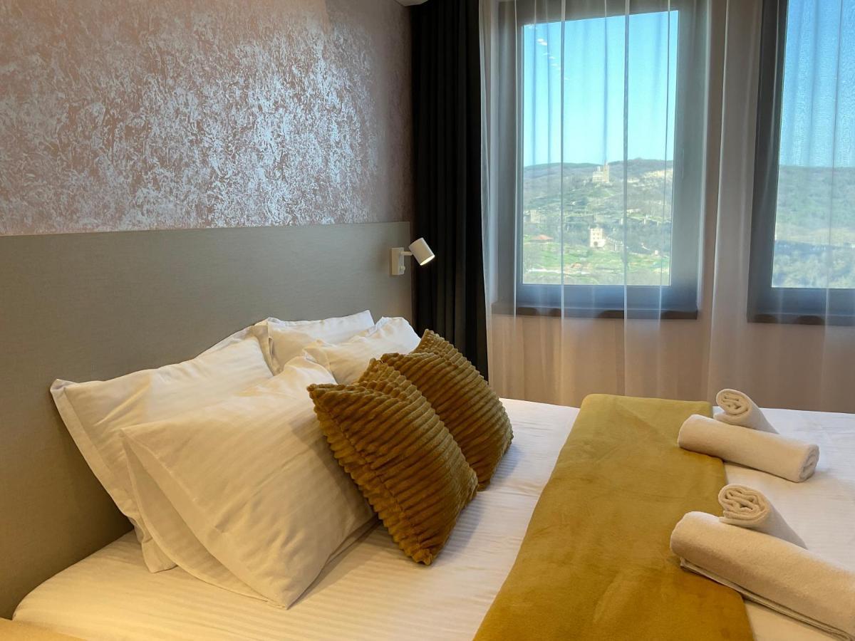 Guest Rooms Tsarevets Veliko Tŭrnovo Eksteriør bilde